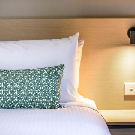Nightcap At Queens Beach Hotel ボーエン エクステリア 写真